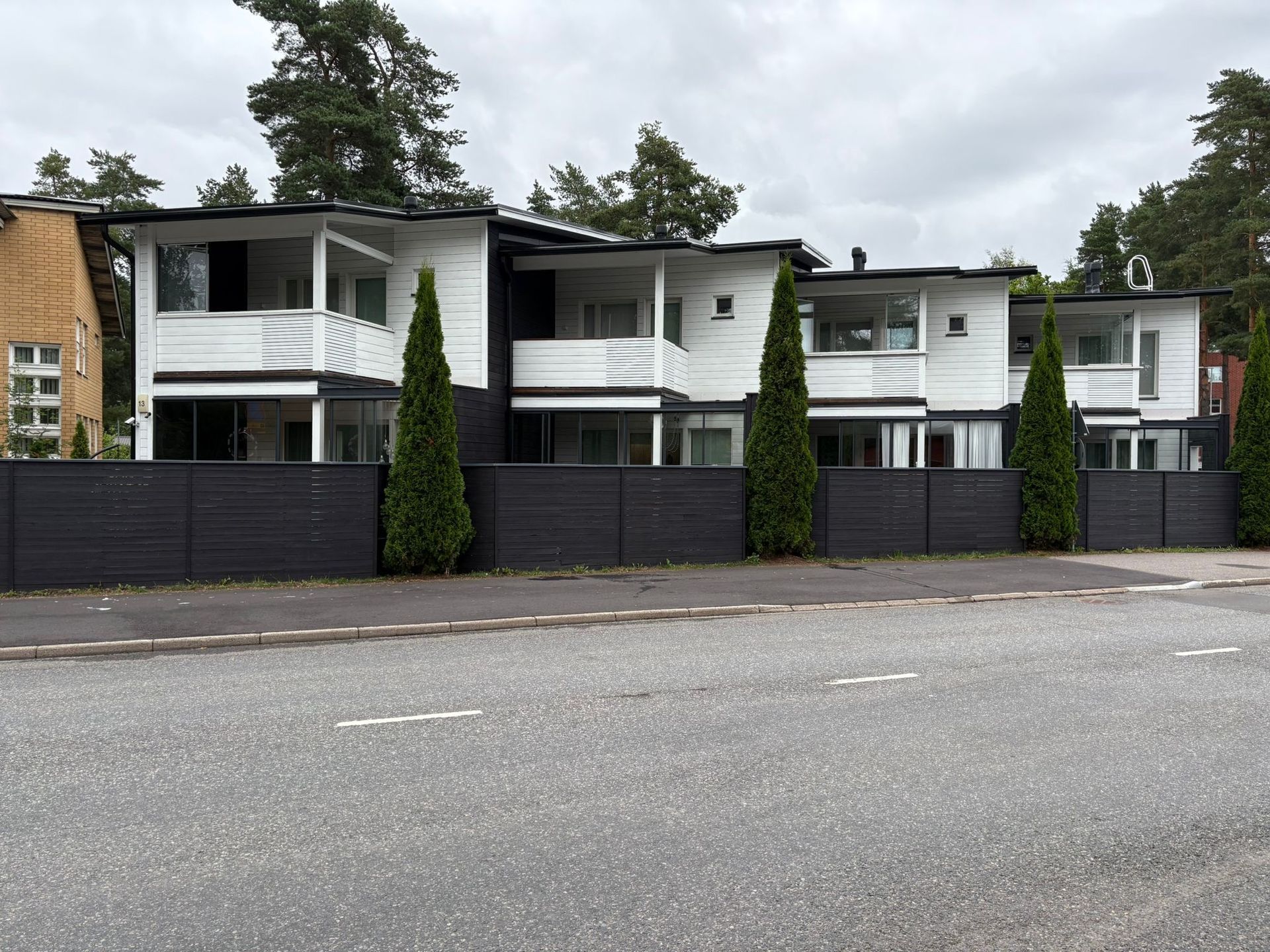 Ulkomaalaus Tampere ja kodin ulkoverhouksen kunnostus Maalauspalvelu.fi