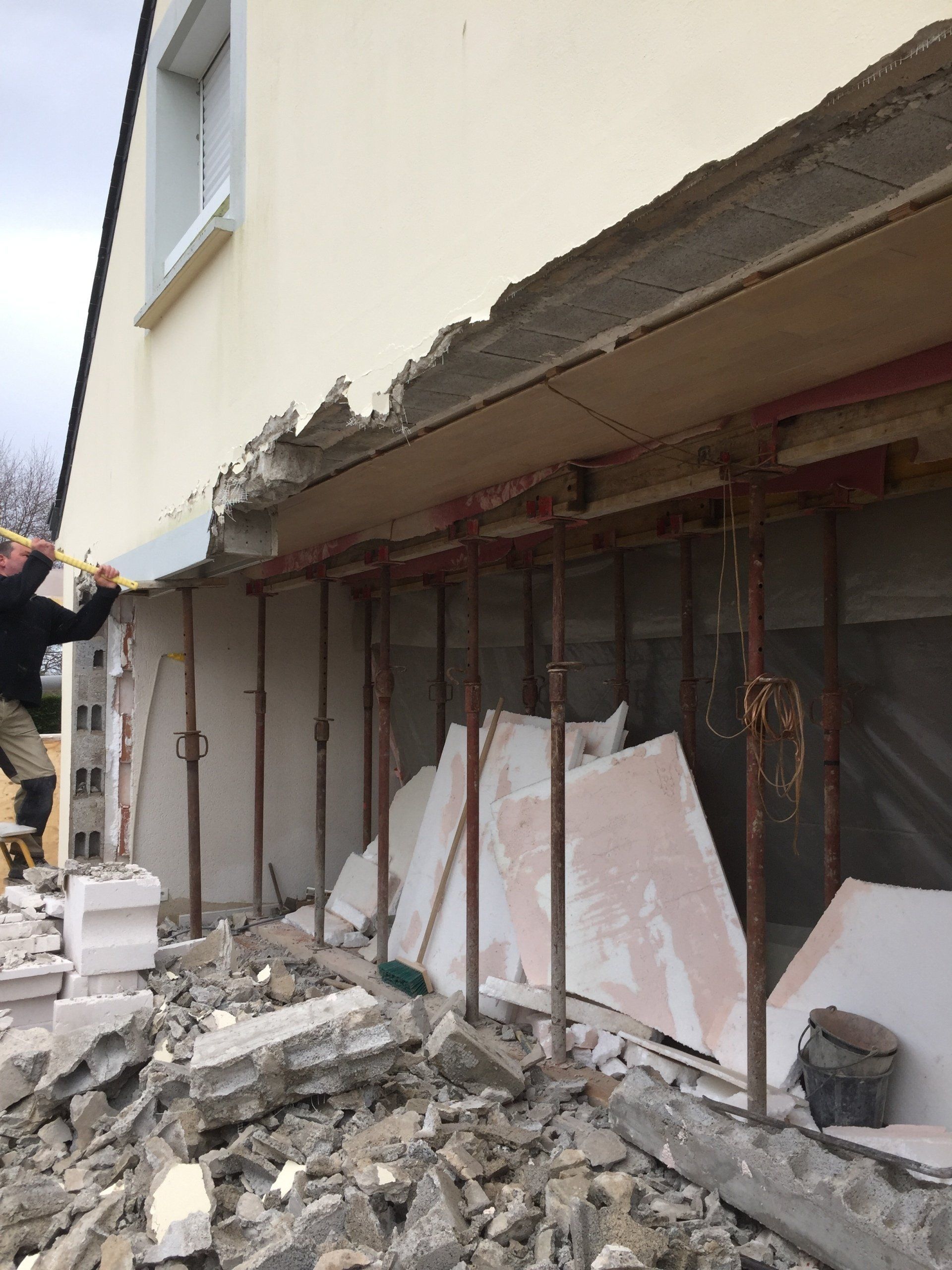 Ouverture de pignon pour pose HEB