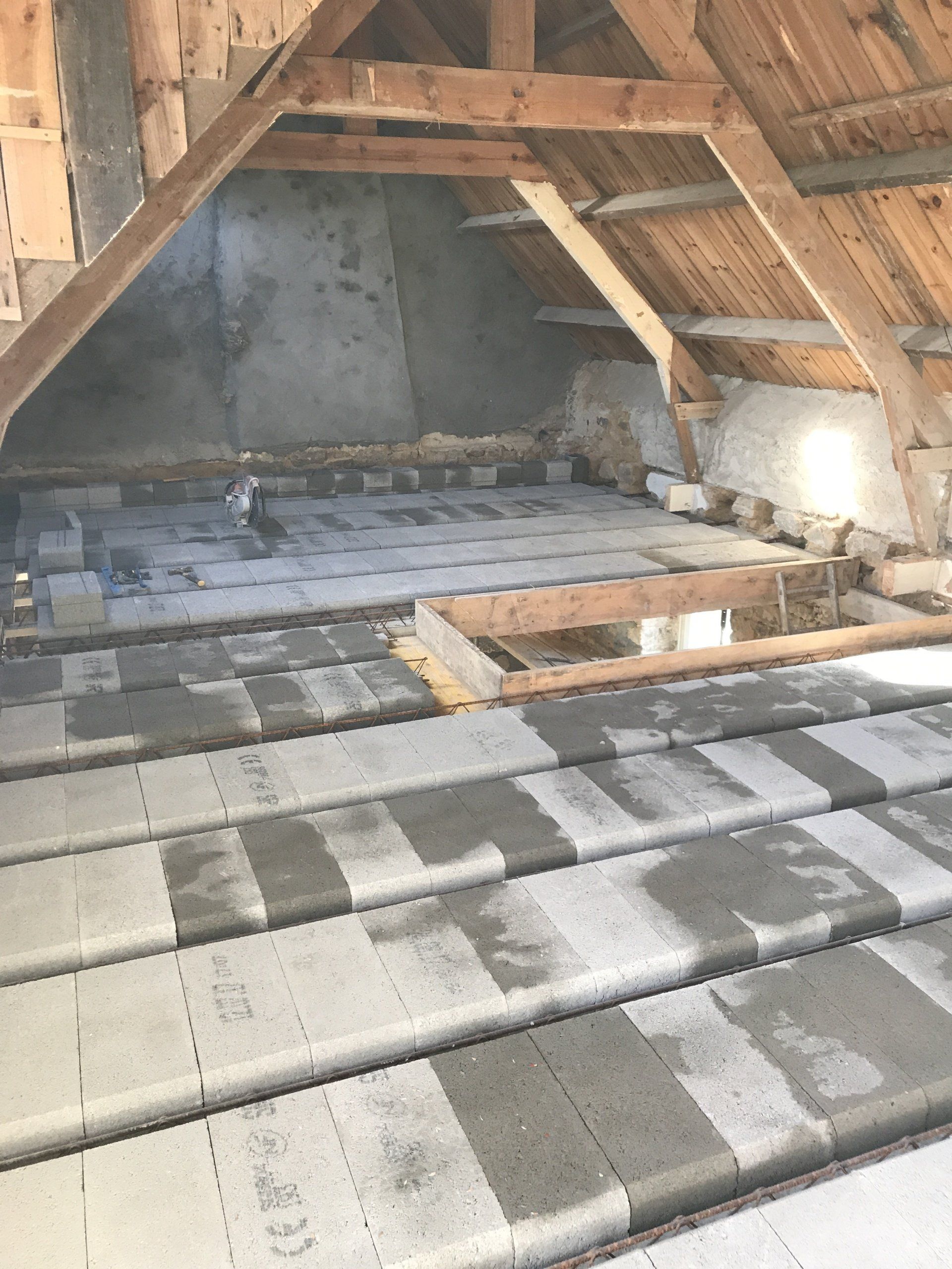 Dalle béton maison ancienne