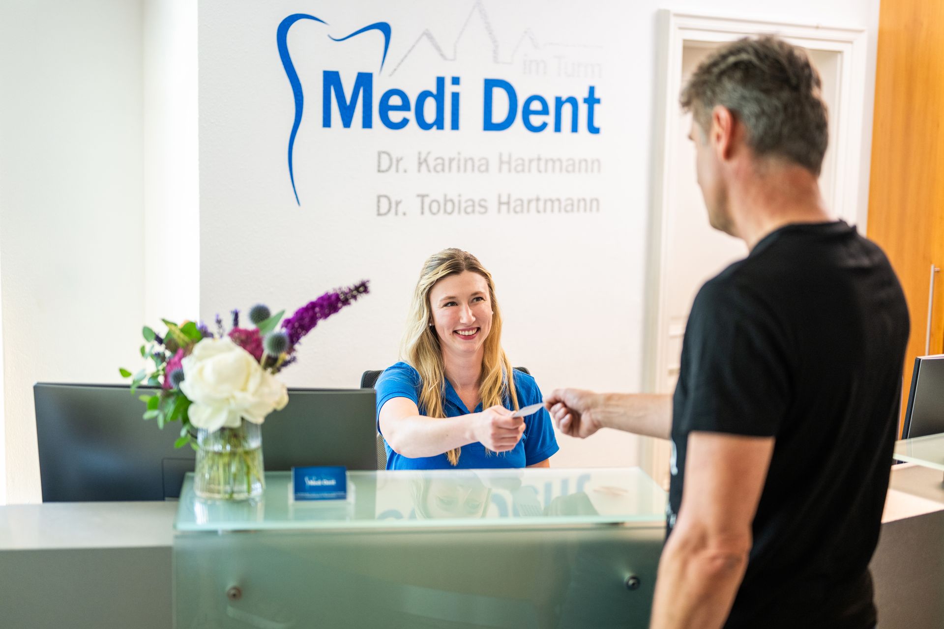 Anmeldung bei MediDent im Turm