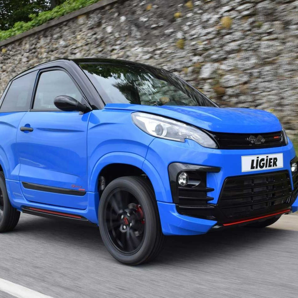 Voiture sans permis bleue
