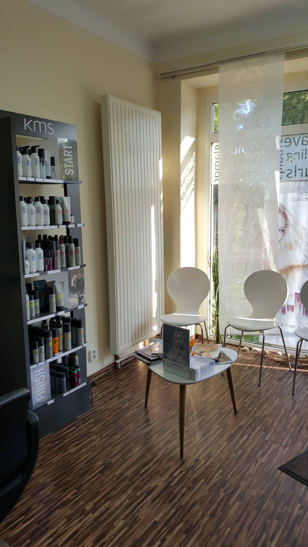 Salon von innen