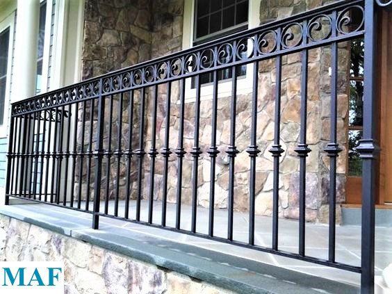 Grande clôture de maison