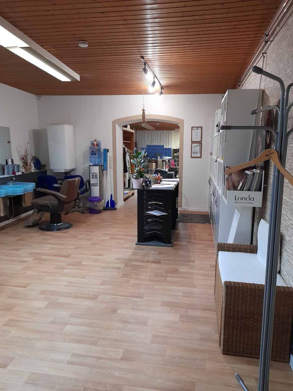 Leerer Friseursalon