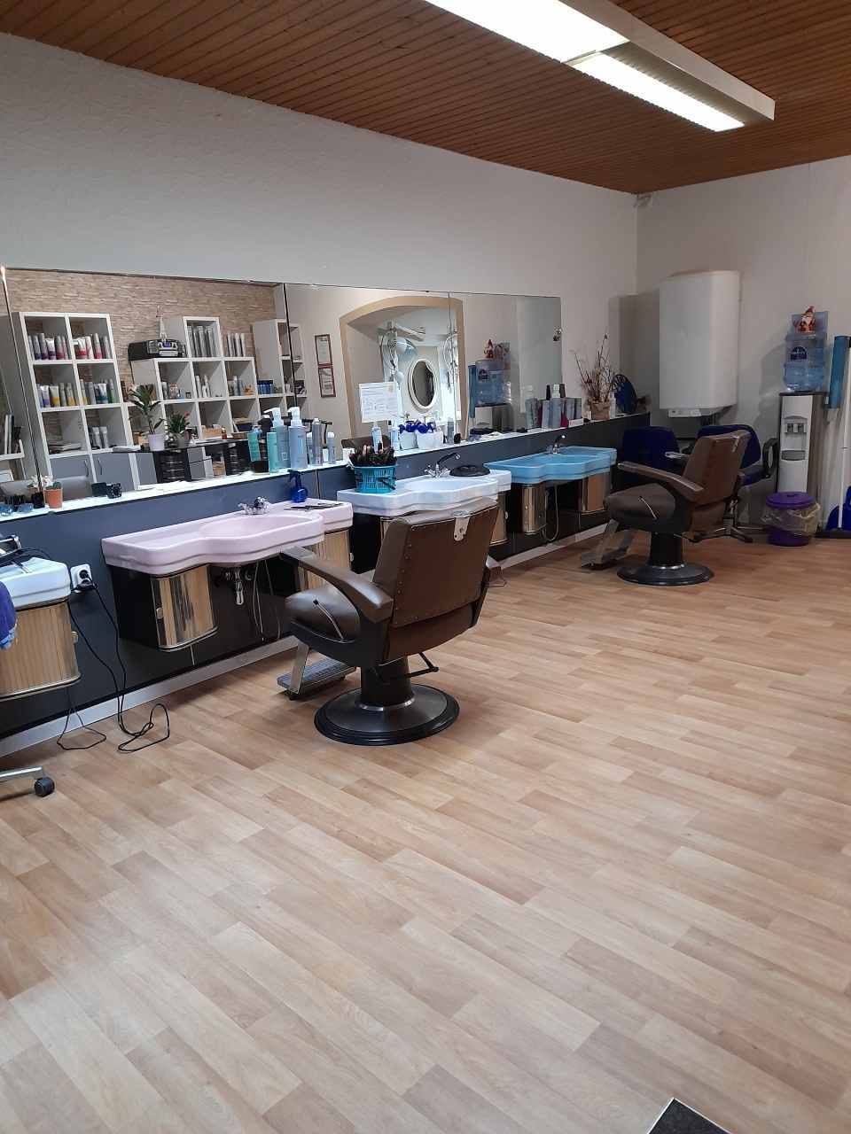 Leerer Friseursalon