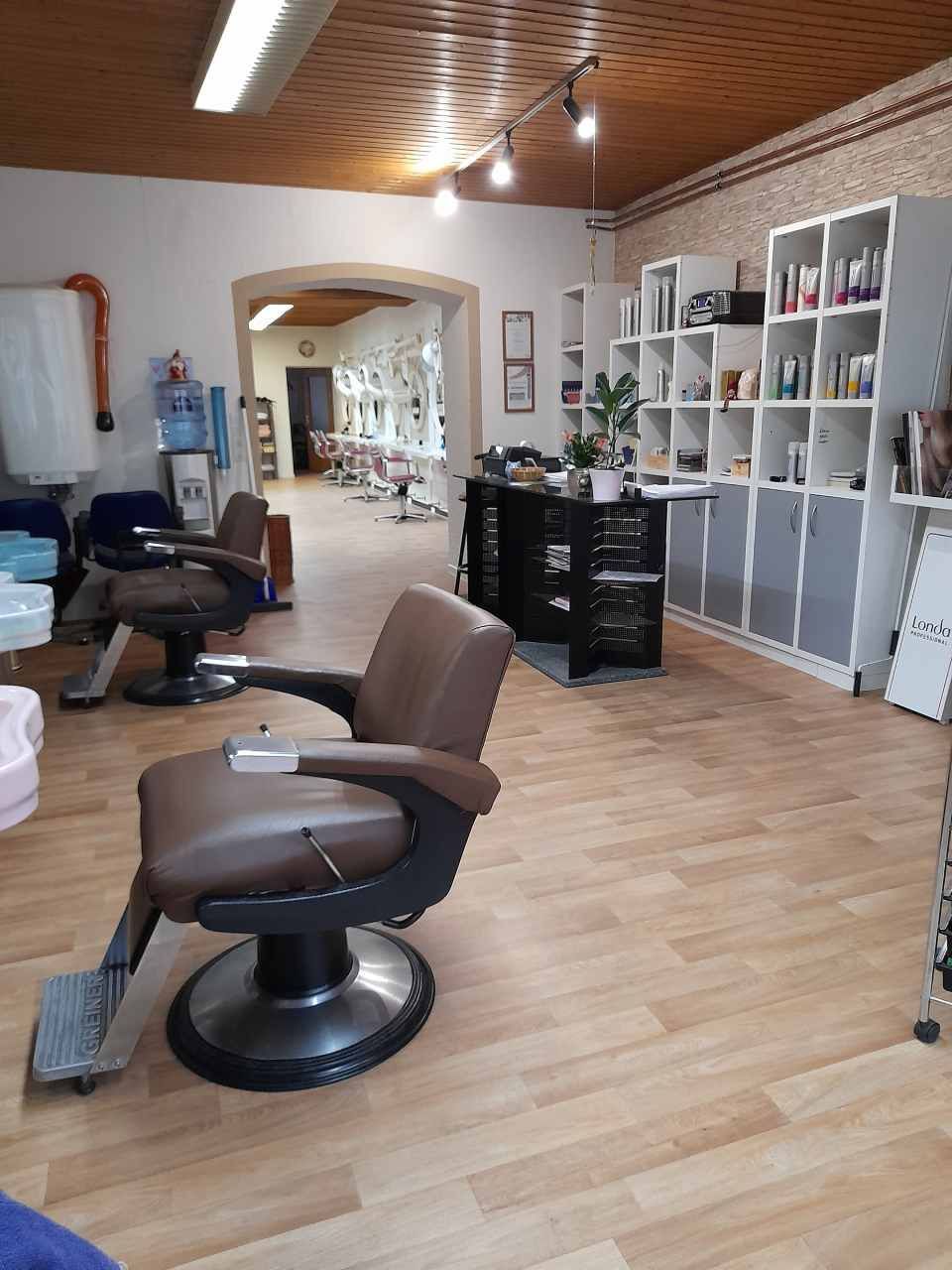 Leerer Friseursalon