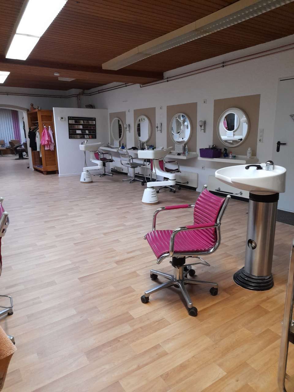 Leerer Friseursalon