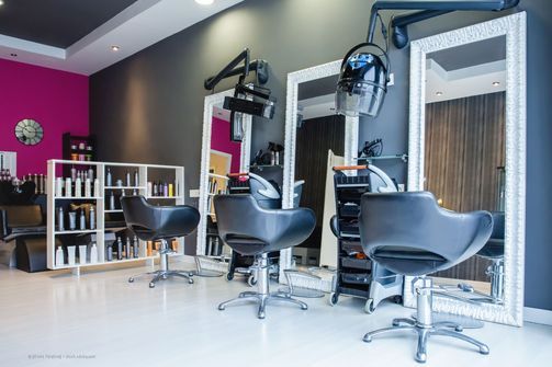 Leerer Friseursalon