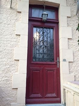 Porte d'entrée rouge, vitrée