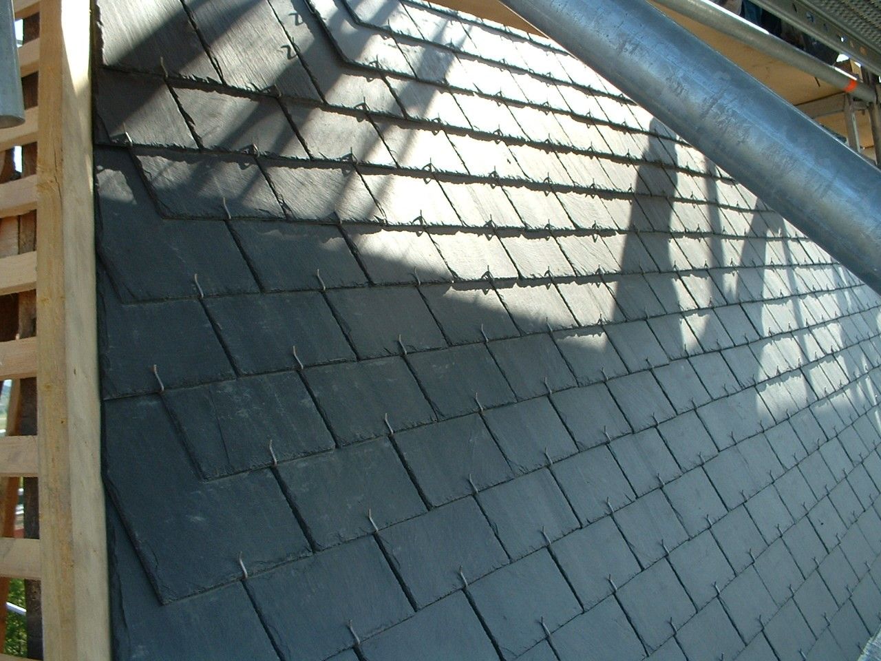Toiture en ardoise rénovée