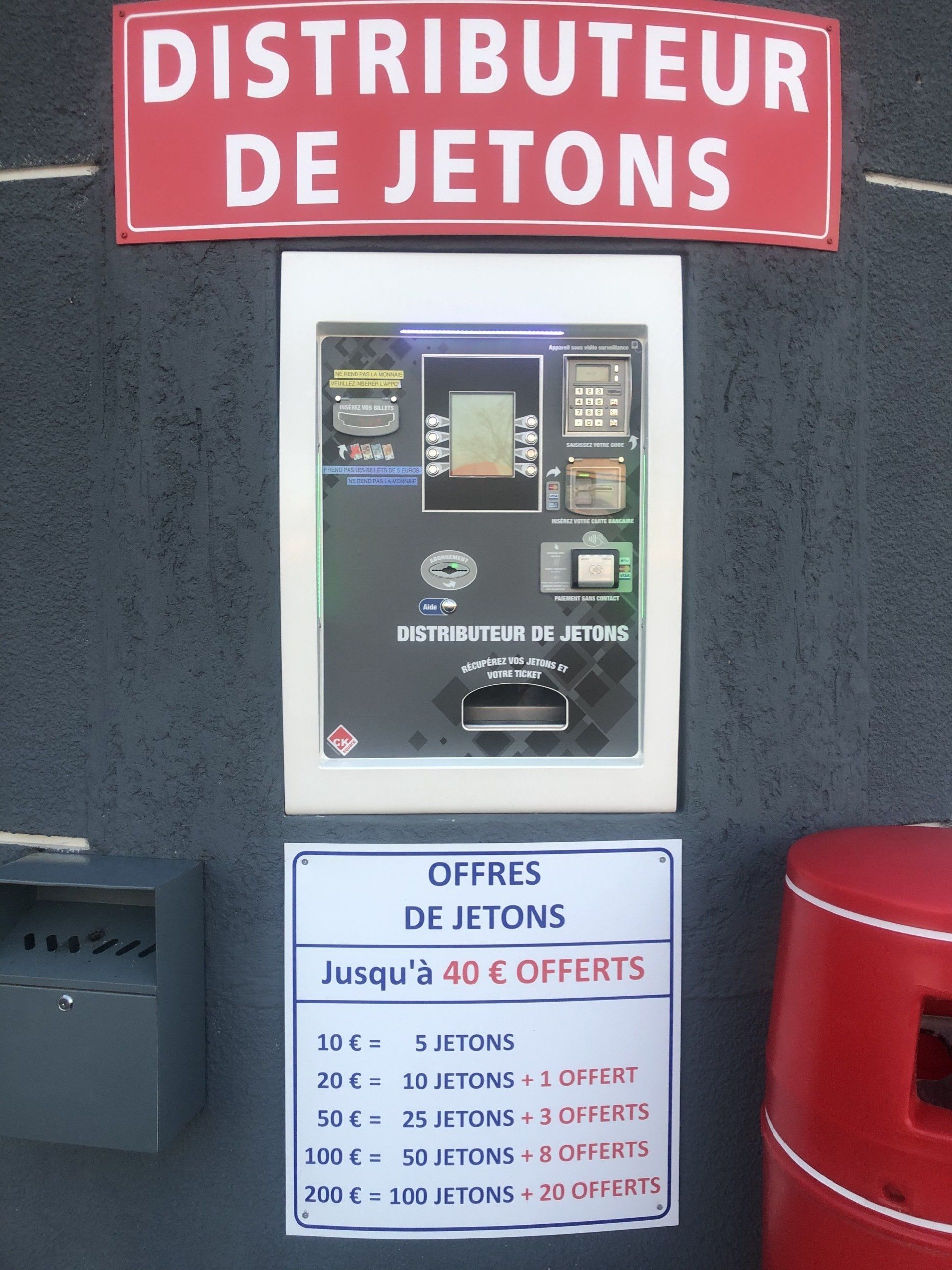 Distributeur de jetons