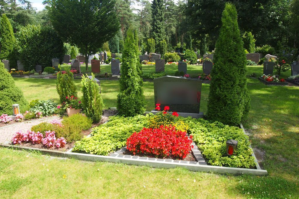 Friedhof St. Achatius Doppelsarggräber