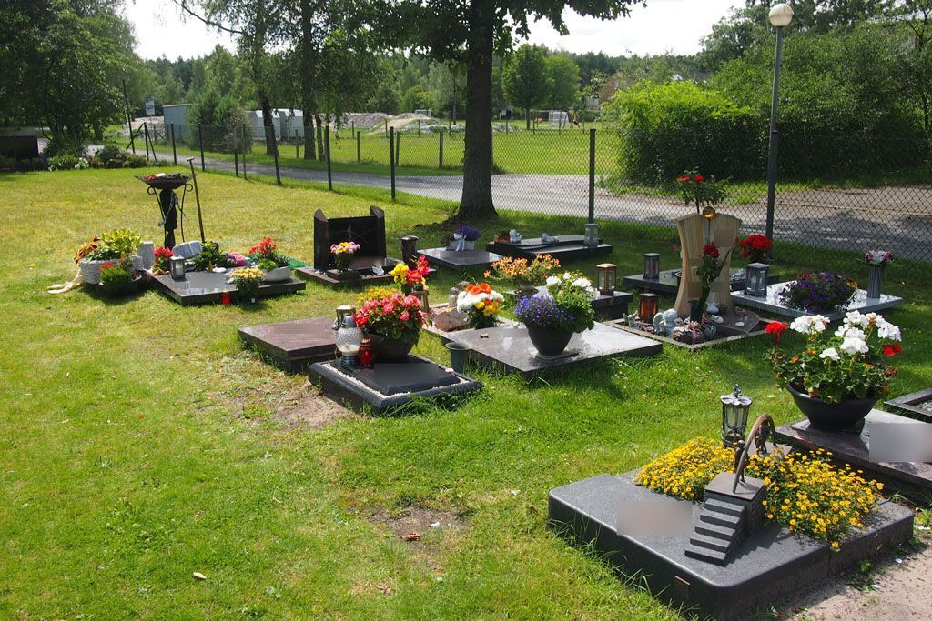 Friedhof St. Achatius Urnengräber