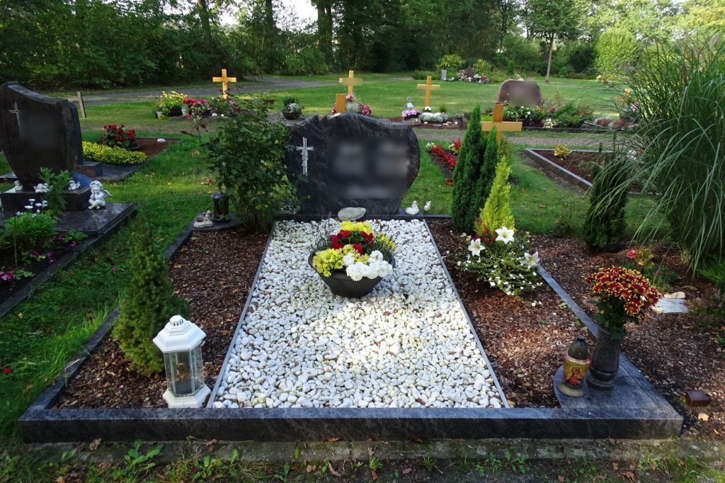 Waldfriedhof Augustdorf Grabwahl