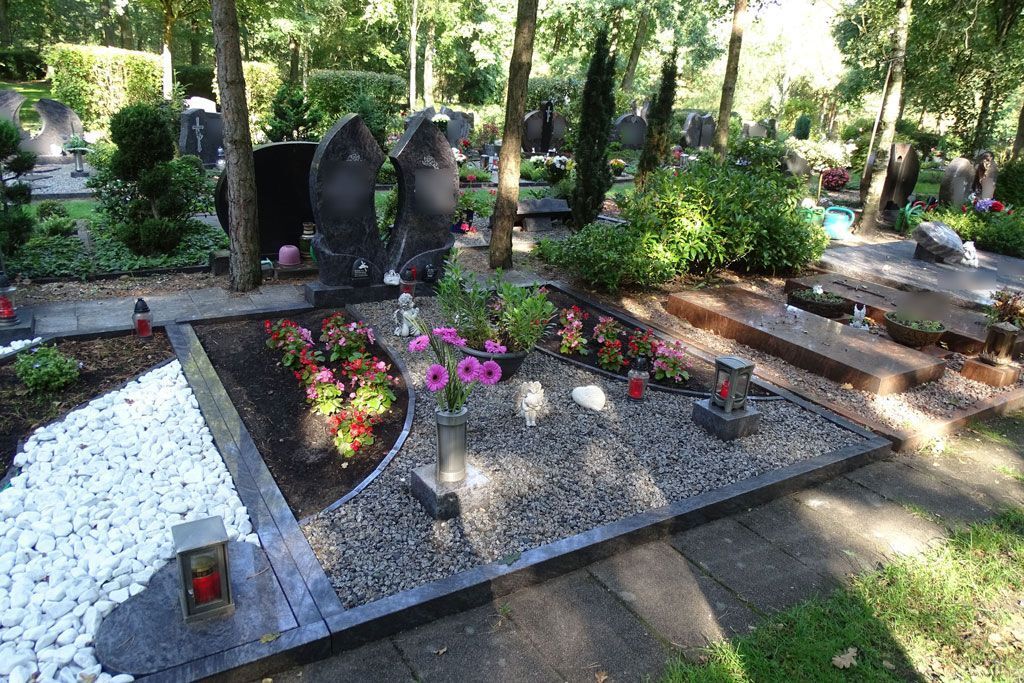 Kommunalfriedhof Hövelhof Erdbestattung