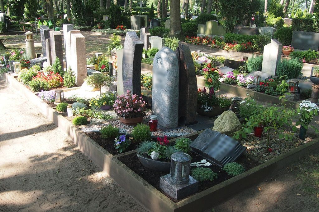 Waldfriedhof Ursula belegte Urnenplätze