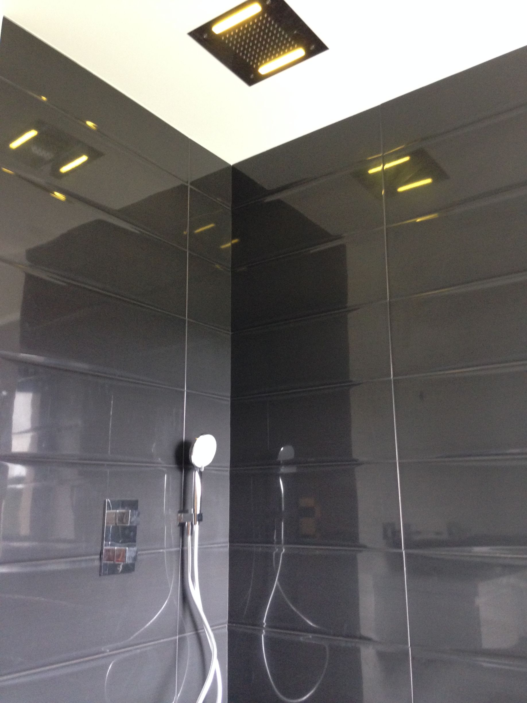 Intérieur cabine de douche