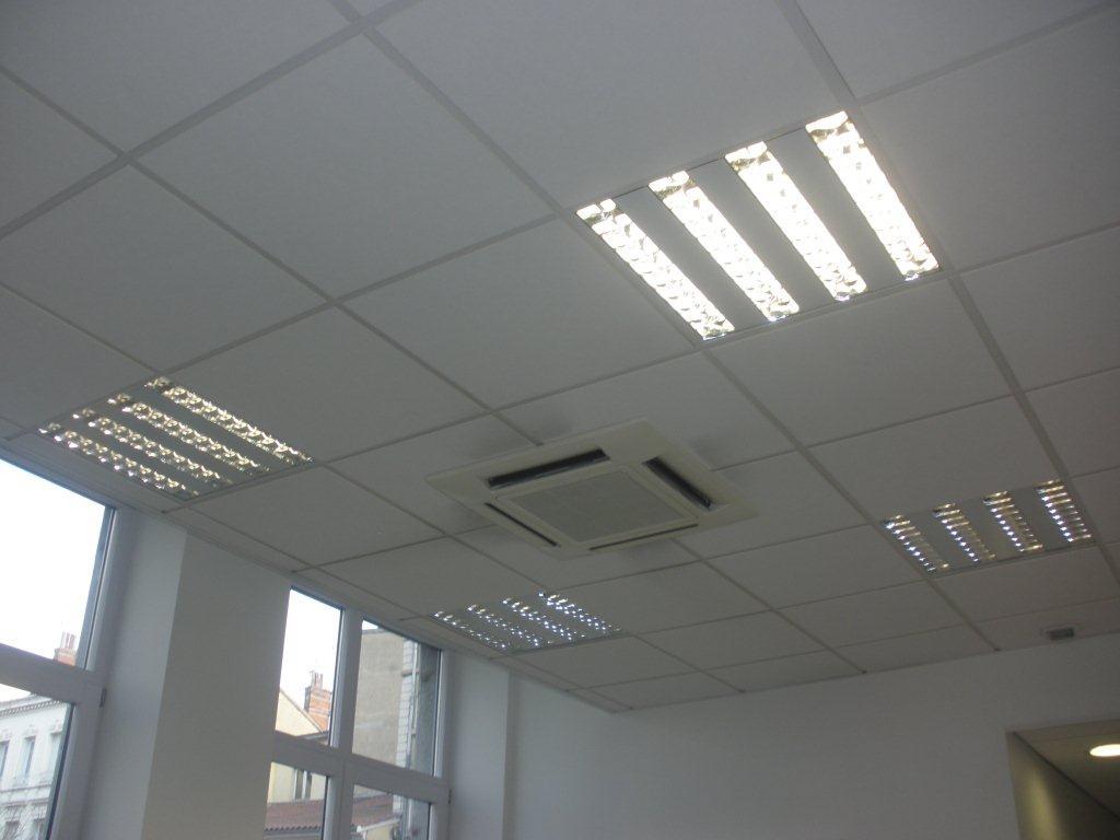 réalisation d'éclairage de bureaux.jpg
