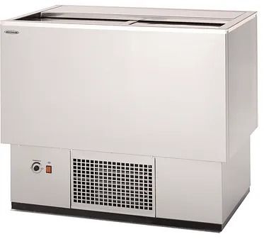 Un refrigerador blanco con puerta de acero inoxidable.