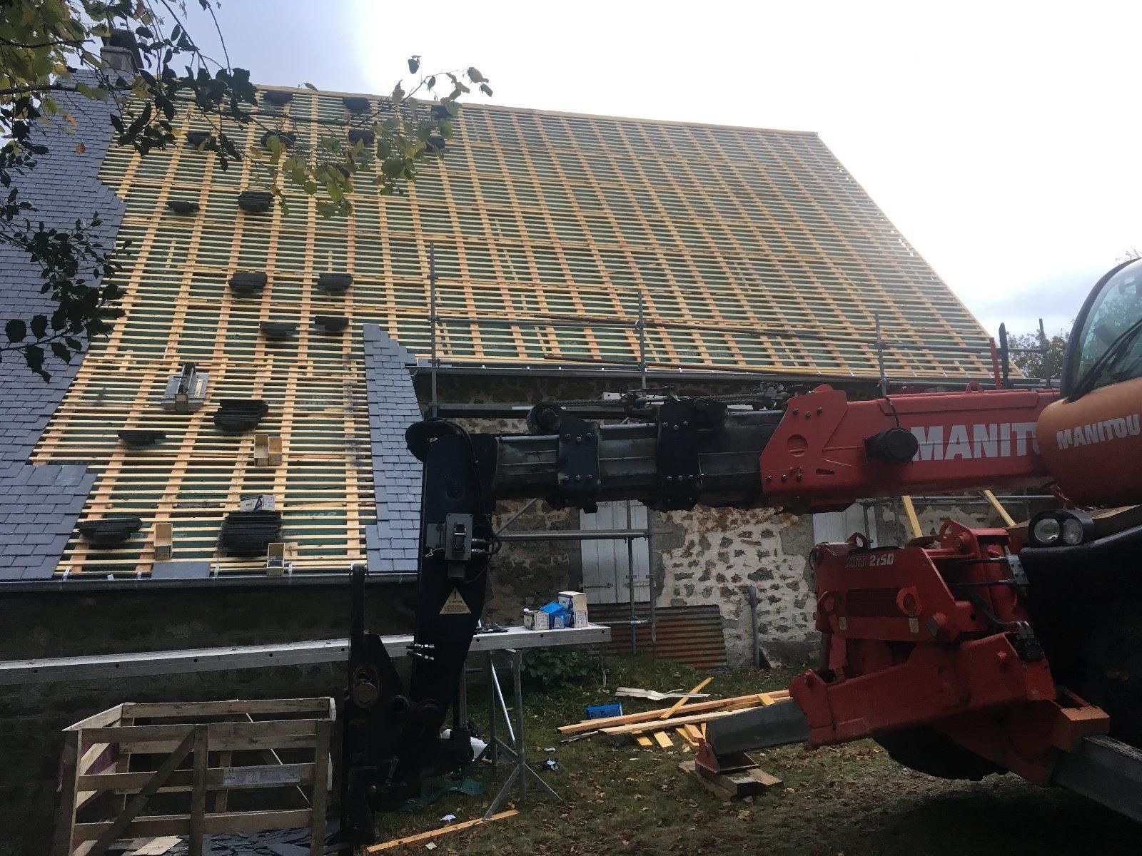 Travaux de réfection de couverture avec pose d'ardoises