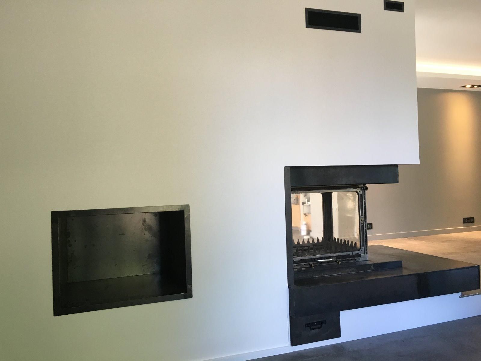 Cheminée centrale après les travaux de rénovation