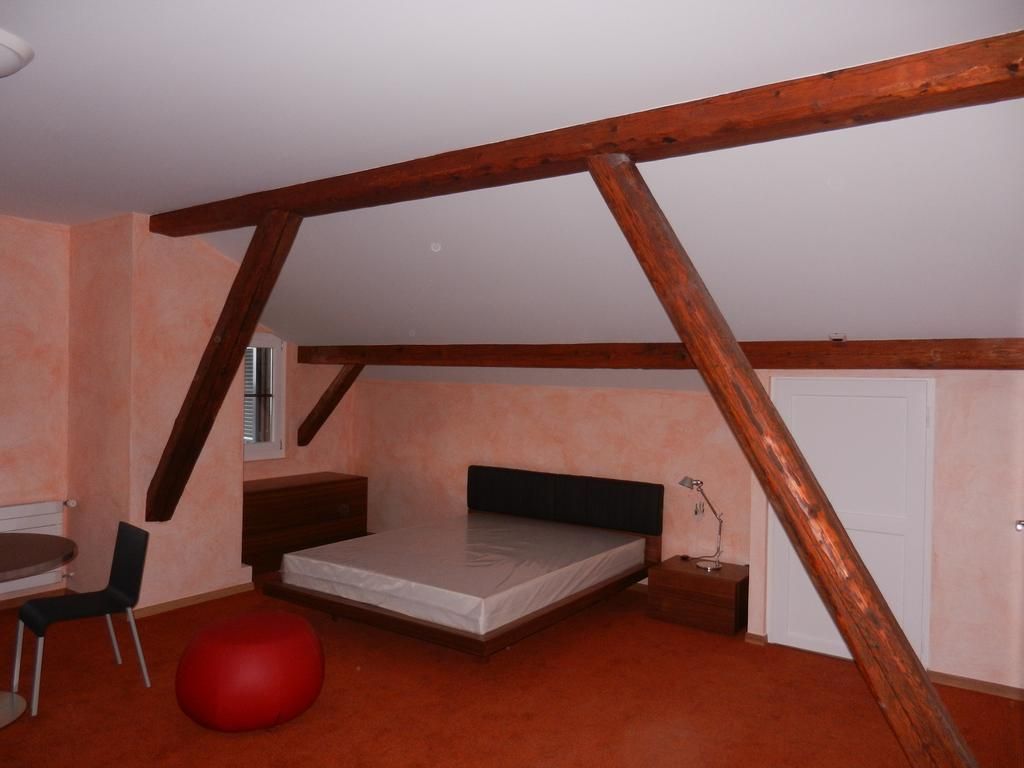 Thorens SA - Chambre à coucher Tradimur et cire