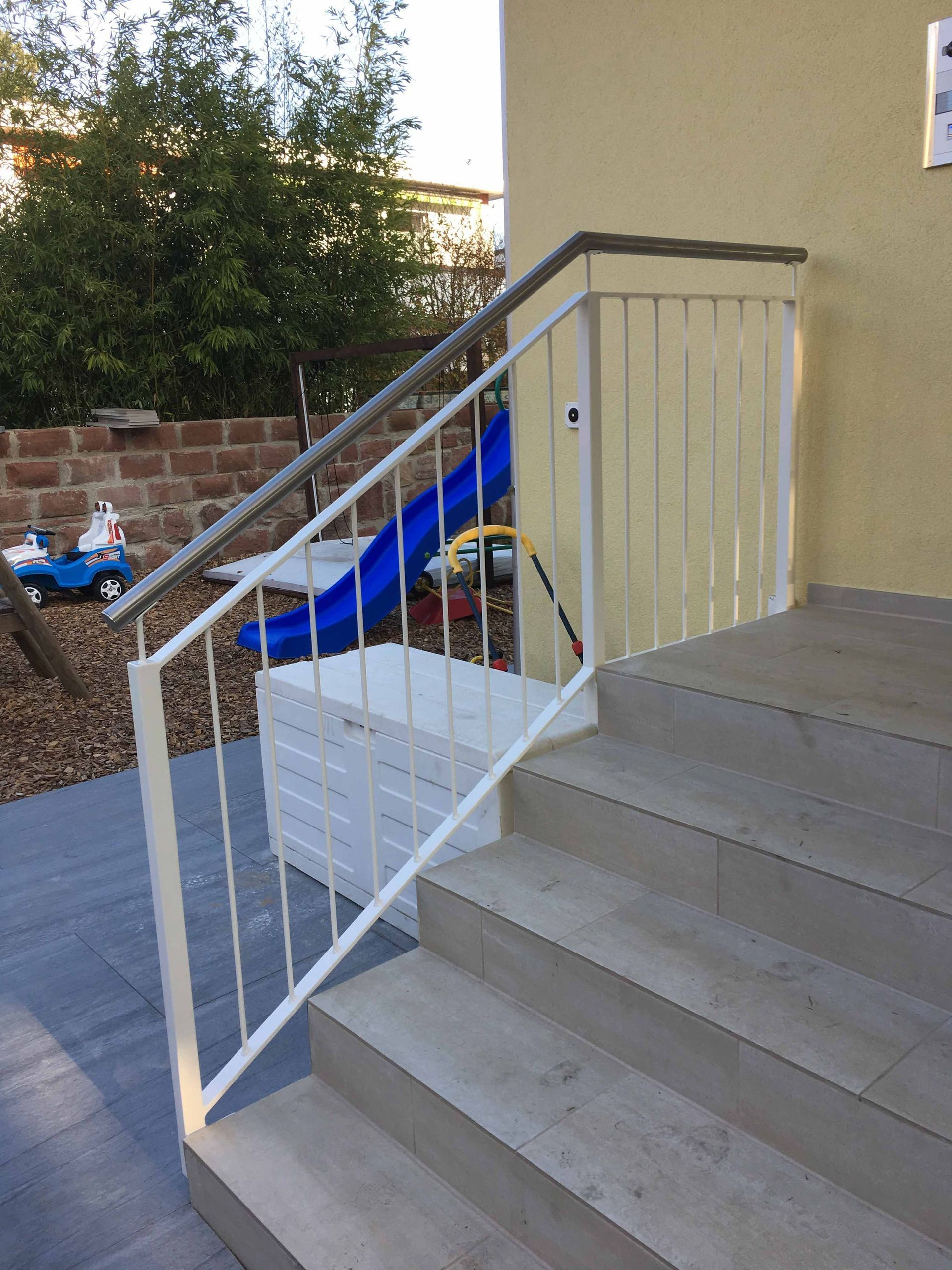 geländer und brüstungen - gebrüder meyer - zaunfabrik und schlosserei - münchenstein