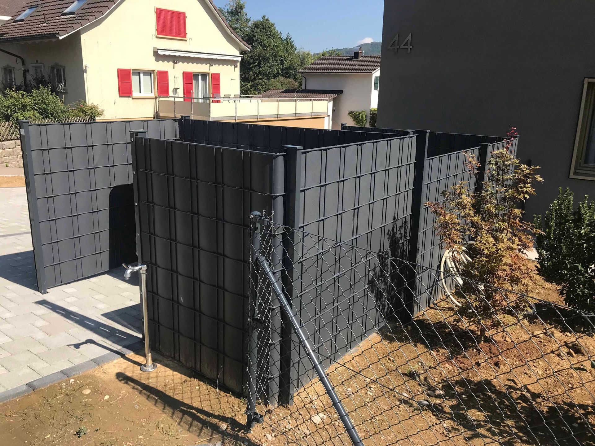 sichtschutz doppelstabgitter - gebrüder meyer - zaunfabrik und schlosserei - münchenstein