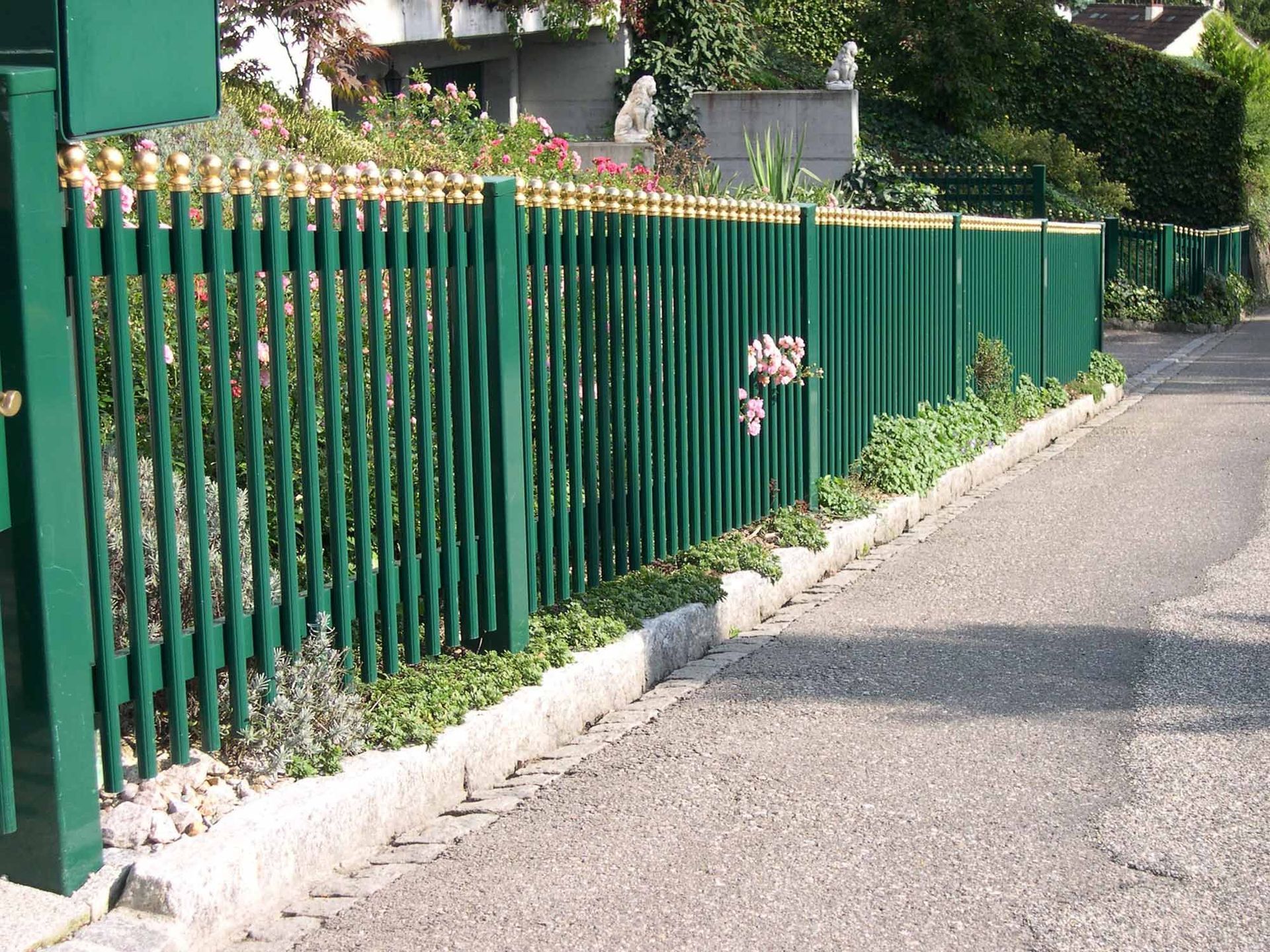 aluminiumzaun - gebrüder meyer - zaunfabrik und schlosserei - münchenstein