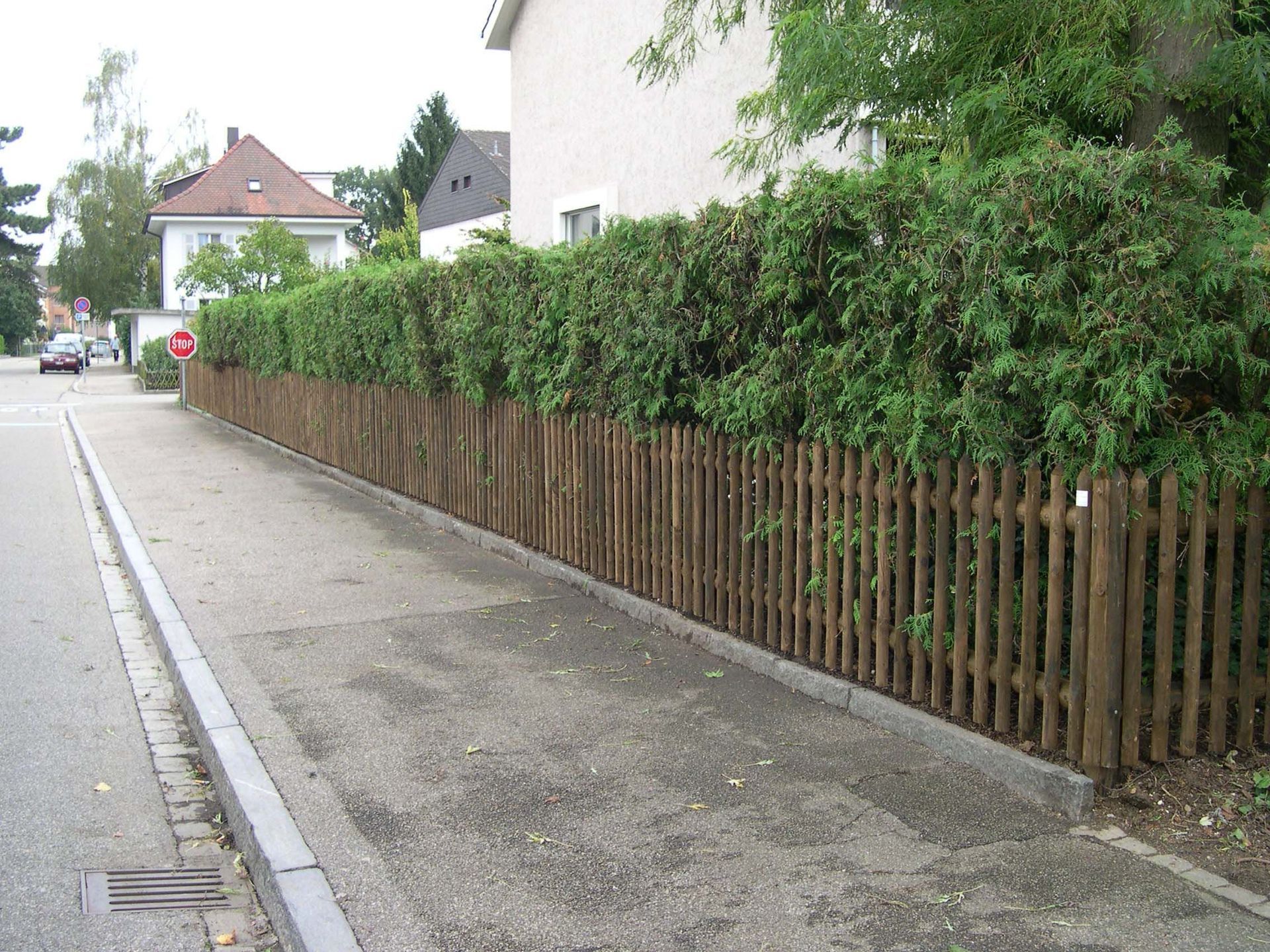 kreuzzäune - gebrüder meyer - zaunfabrik und schlosserei - münchenstein