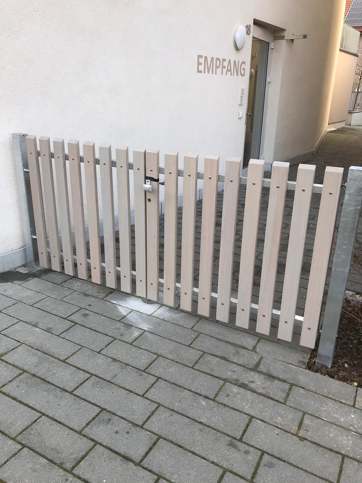 holzzaun - gebrüder meyer - zaunfabrik und schlosserei - münchenstein