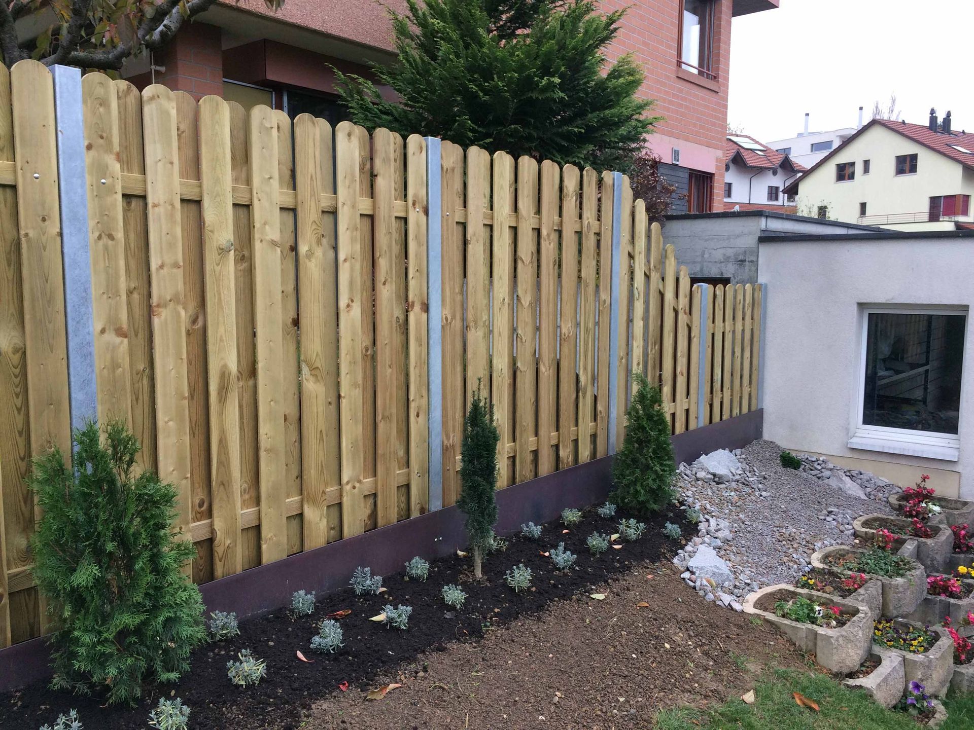 sichtschutz holz - gebrüder meyer - zaunfabrik und schlosserei - münchenstein