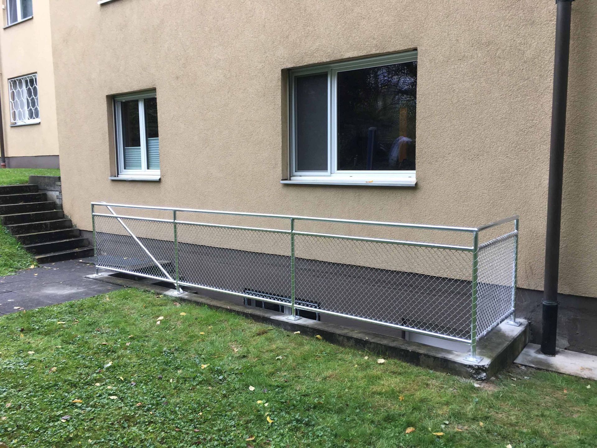 geländer und brüstungen - gebrüder meyer - zaunfabrik und schlosserei - münchenstein