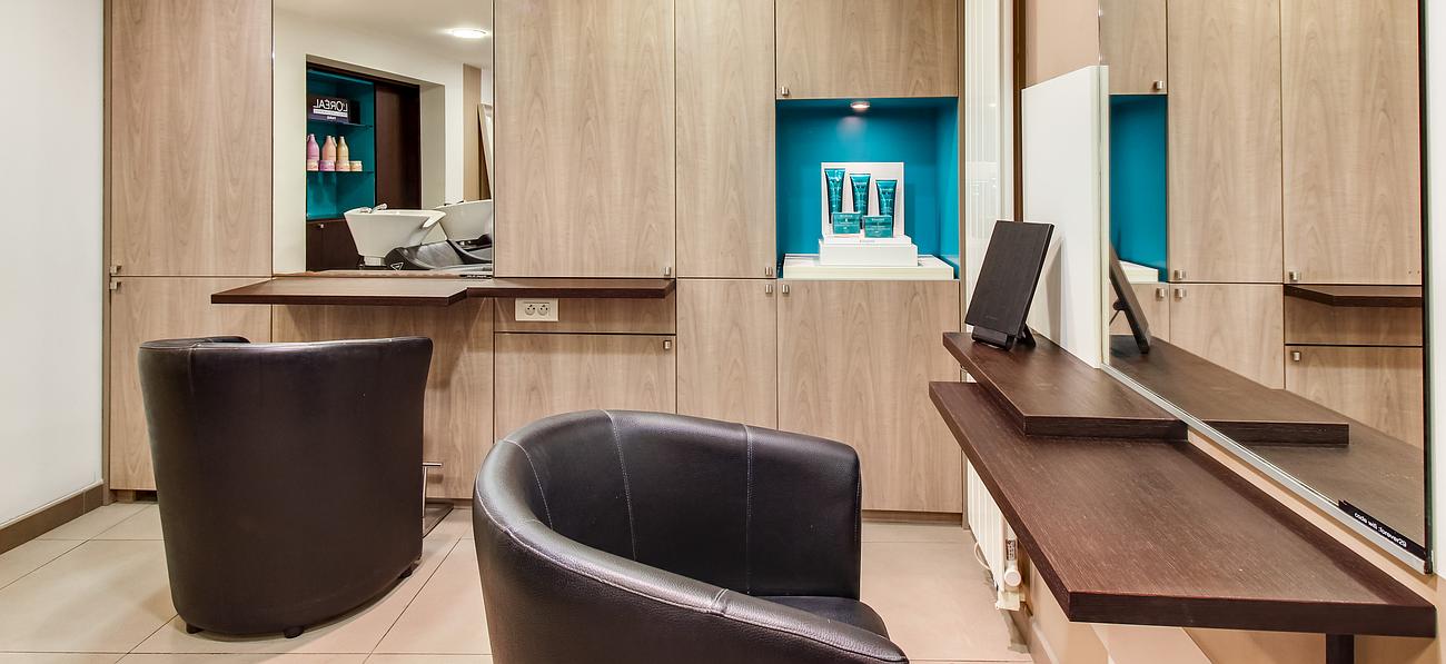 Coupe et coiffure mixte