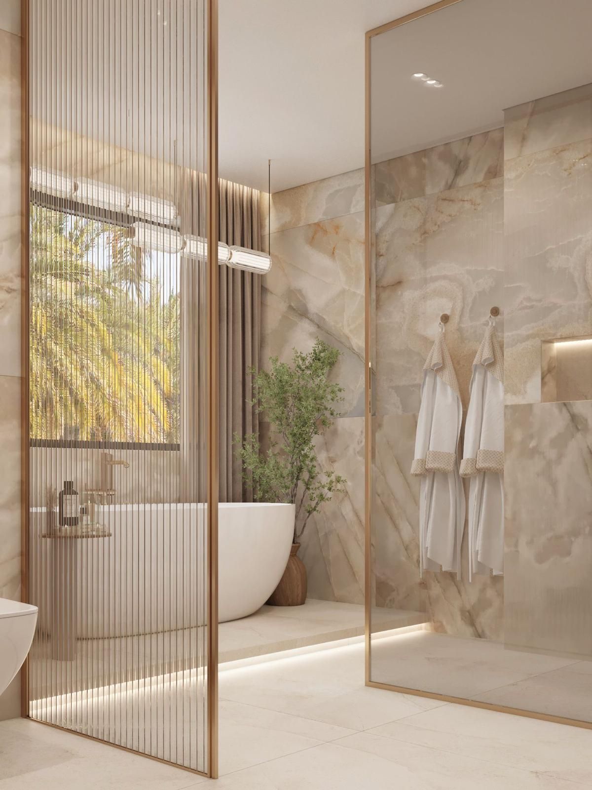 Un baño con bañera, ducha y ventana.