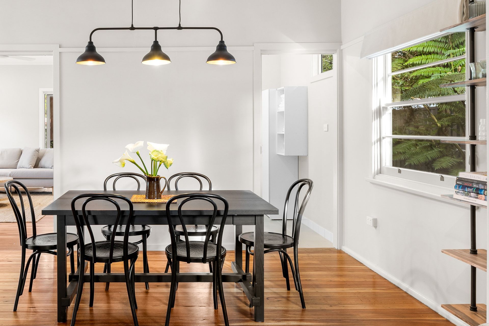 Pet Friendly Nerita @ Tuross Head - dining area