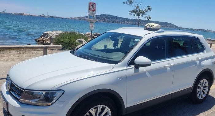 Taxi en bord de mer