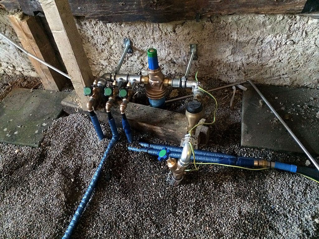 Hauptverteilung vorher- Nello Sanitär Vanacore - Turbenthal