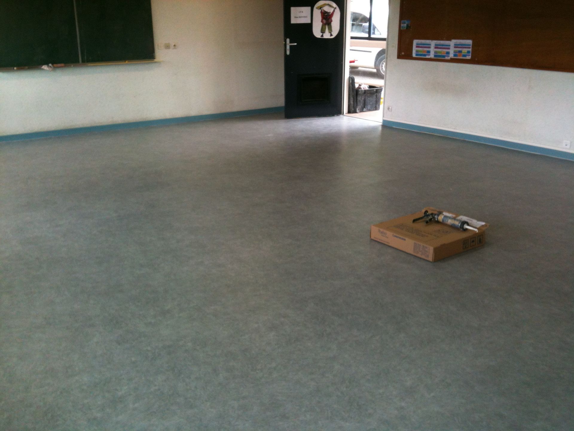 Photo d'un sol en dalles PVC