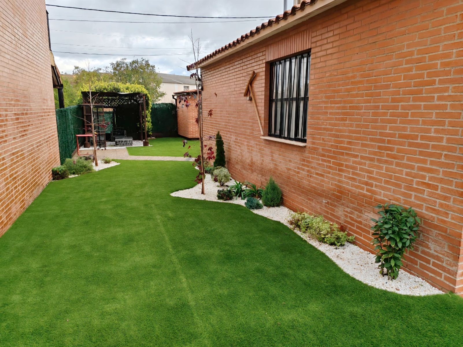 Jardineros para mantenimiento de jardines