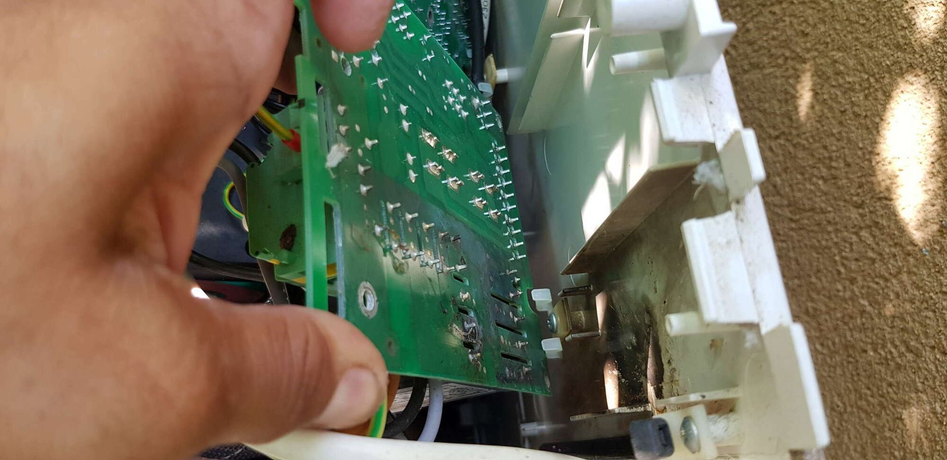 Une carte électrique.