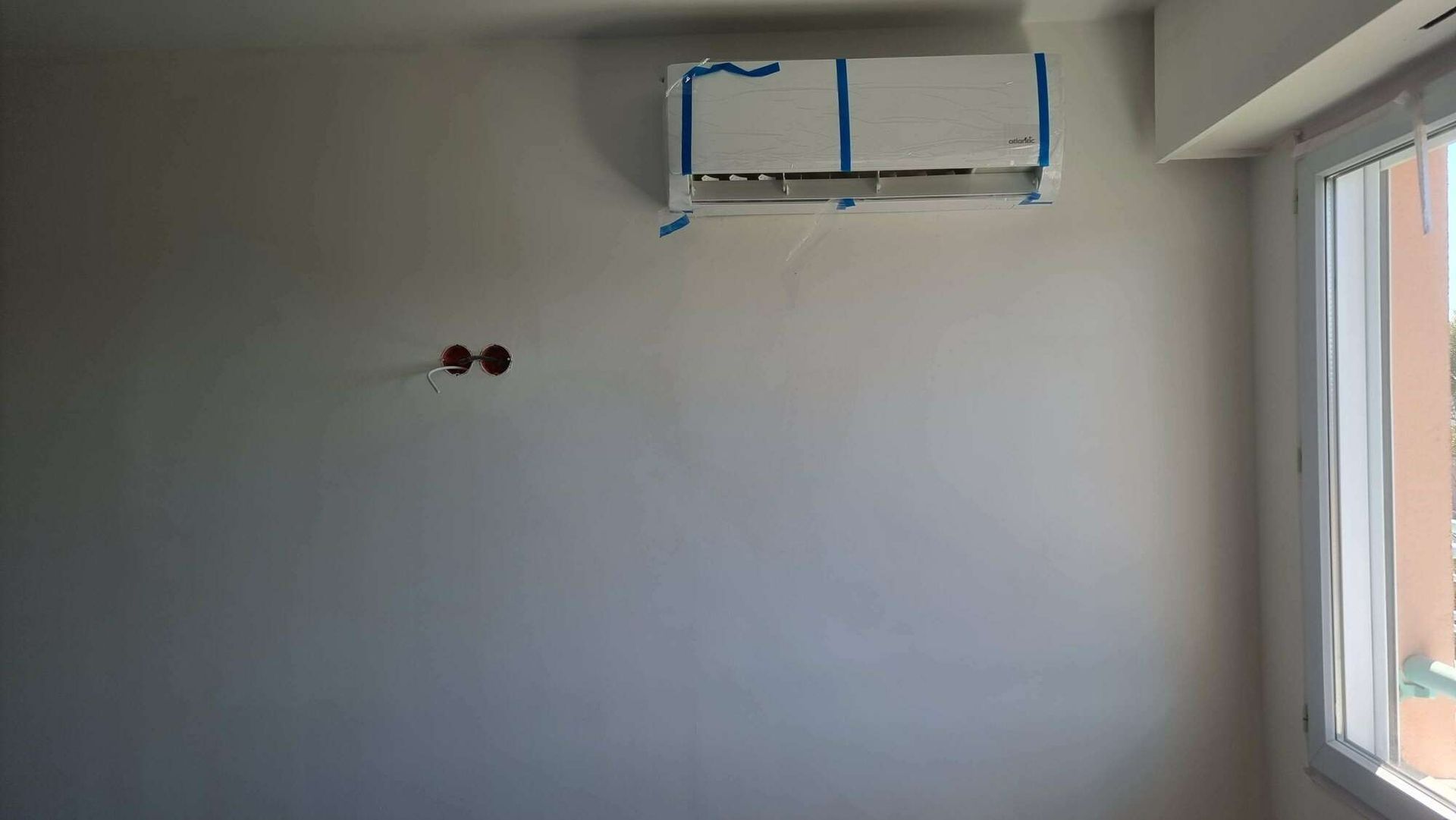 L'aménagement d'un système intérieur de climatisation.