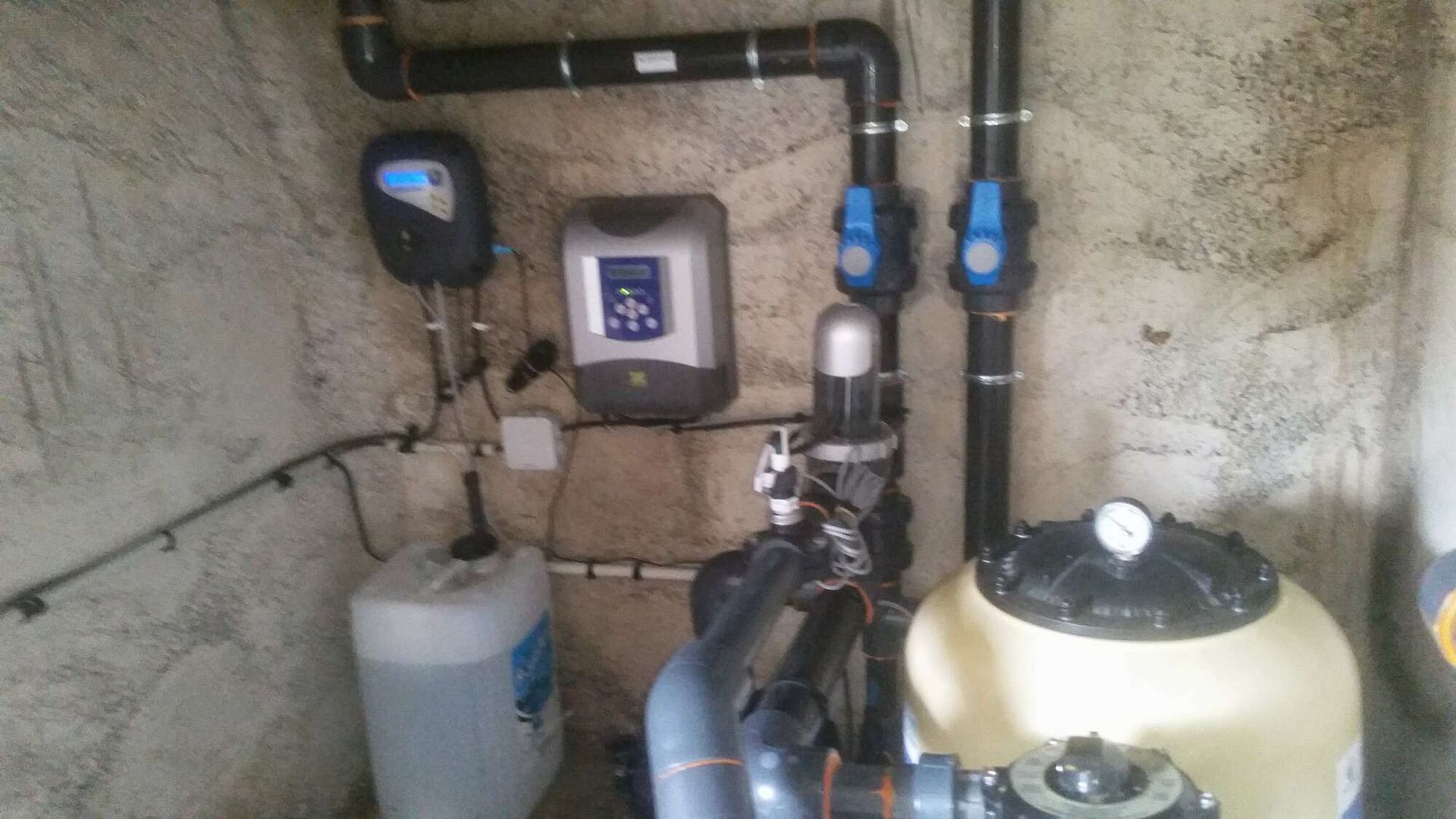 La rénovation d'un système de chauffage d'une maison.