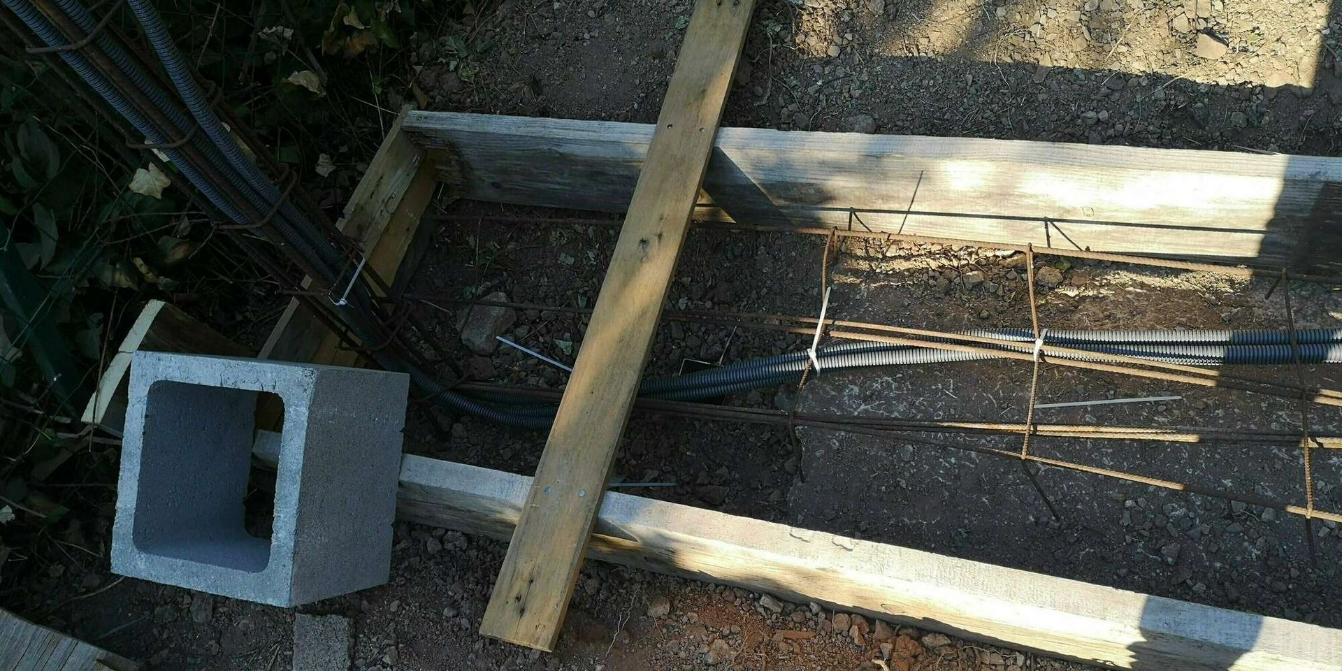 Le dépannage d'une installation électrique extérieure.