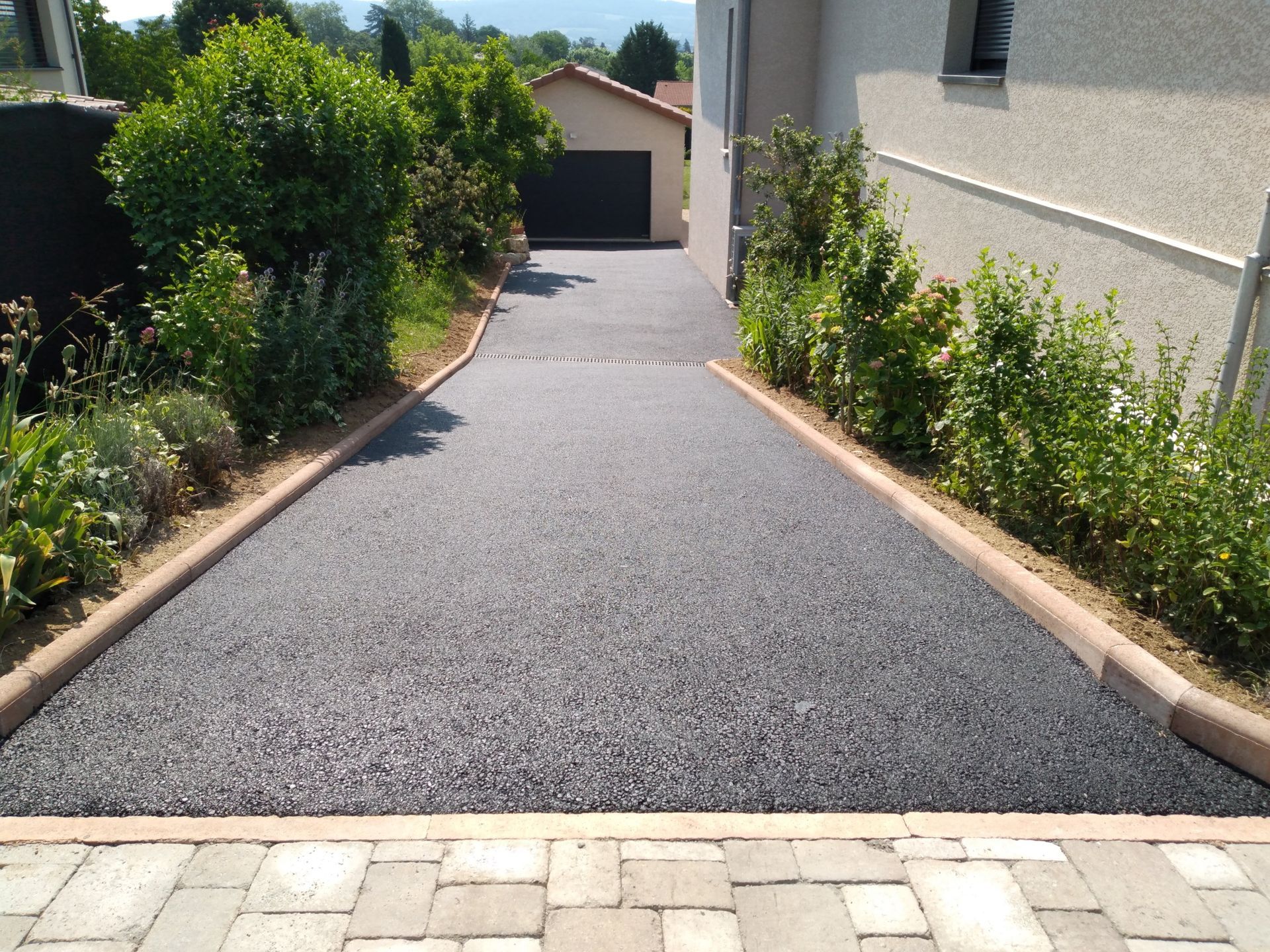 Travaux sur des espaces verts extérieurs