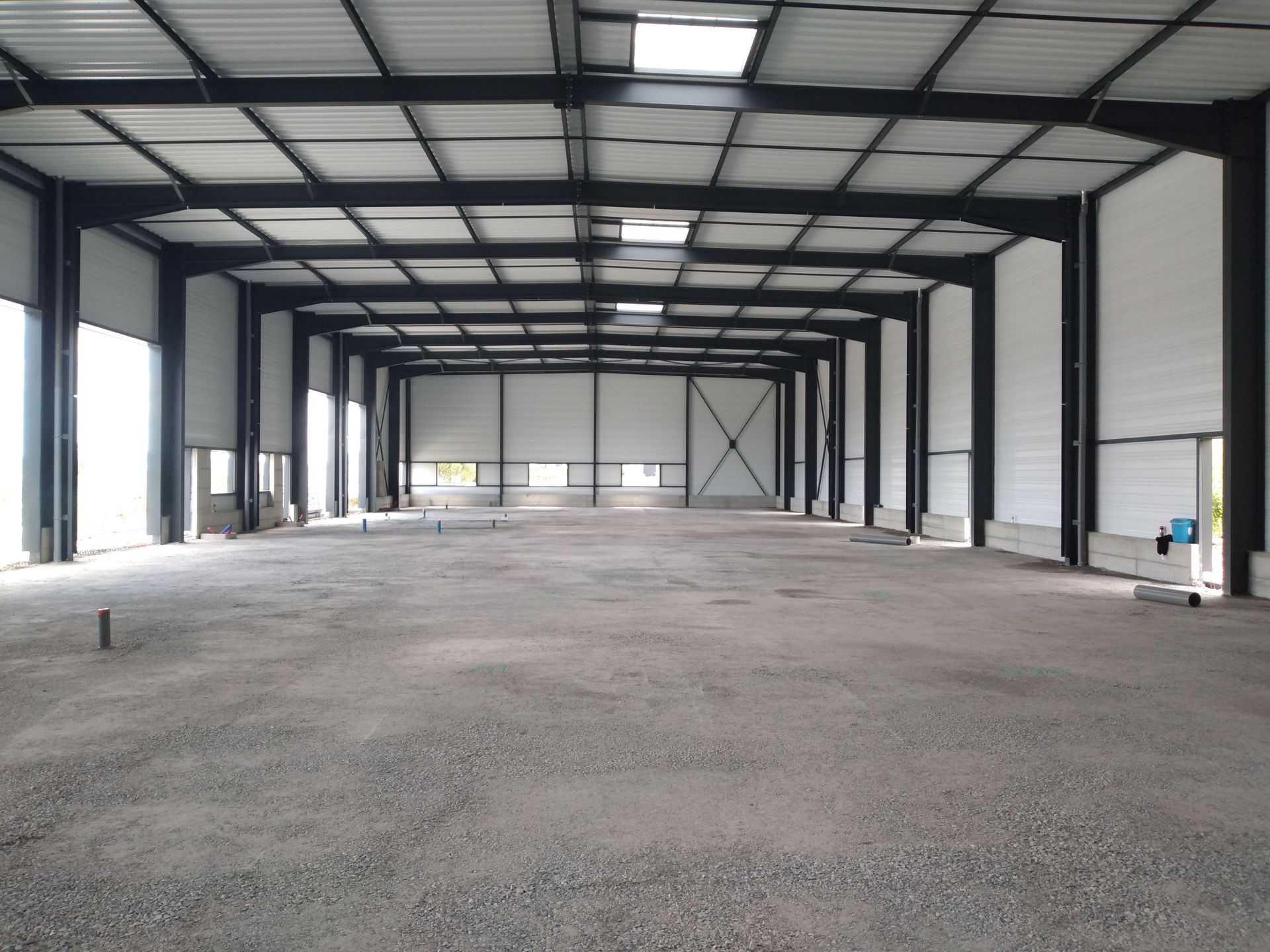 Hangar vide