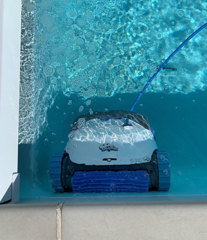 Robot nettoyeur piscine