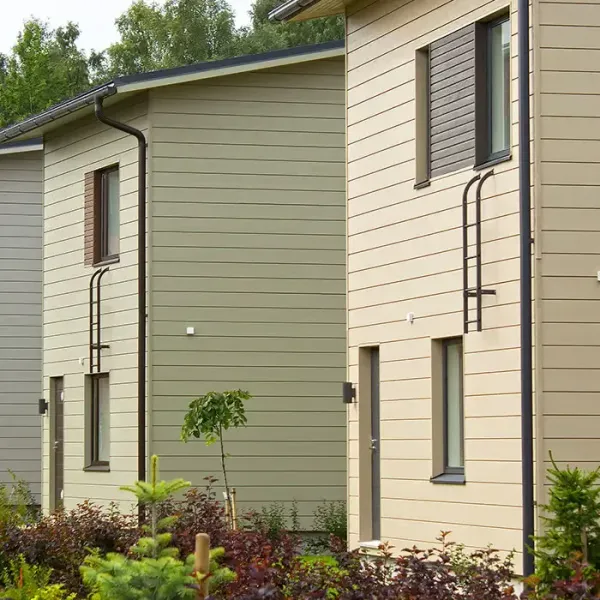 Omakotitalon räystäsremontti ja otsalautojen uusiminen menossa Etelä-Savon ja Kymenlaakson seudulla.