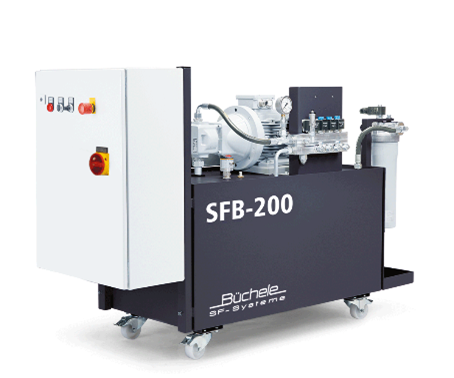 Industrielle Filtrationseinheit SFB-200 auf Rädern mit weißem Schaltschrank und schwarzem Gehäuse.