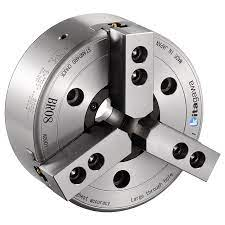 Dreibacken-Drehbankfutter mit Metallbacken, hergestellt von Kitagawa, mit der Aufschrift 